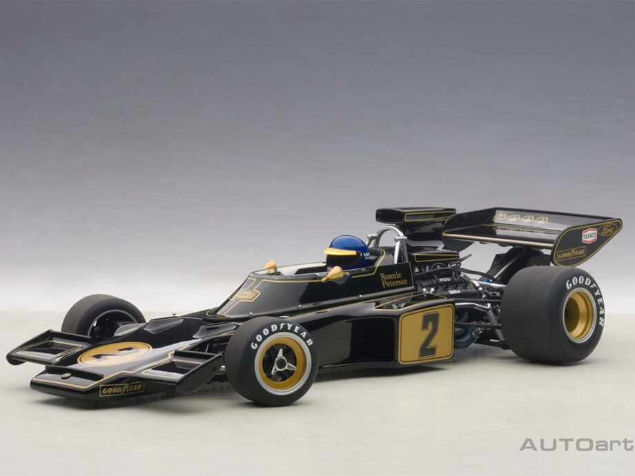 AUTOart 87330 Lotus 72E 1973 Ronnie Peterson 1:18 with Driver Figure Black