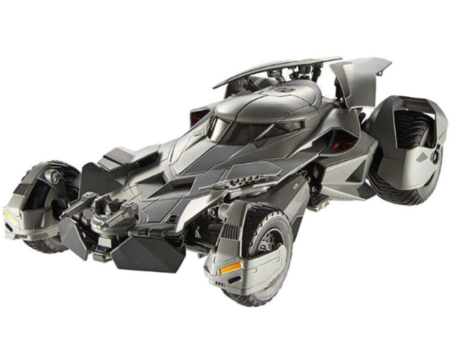 Hot Wheels CMC89 Elite Batman V Superman Dawn of Justice Batmobile 1:18 Grey