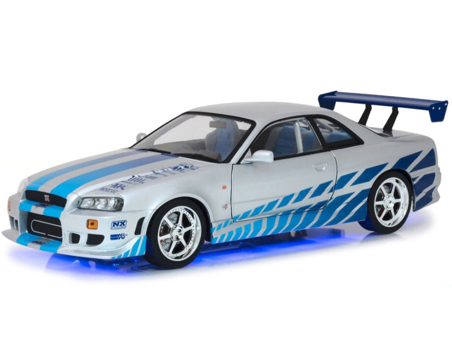 Greenlight 19041 Fast & Furious 1999 Nissan Skyline GT-R R34 with Working LED Light Ground Effects