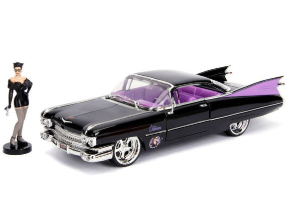 Jada 30458 DC 1959 Cadillac Coupe Deville 1:24 with Catwoman Figure