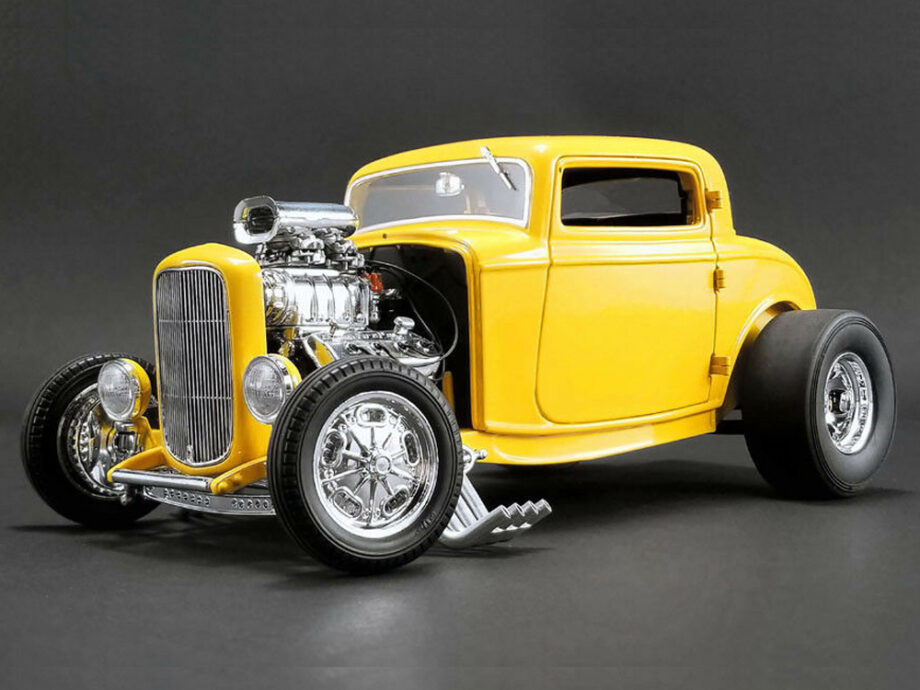 Acme A1805015 1932 Ford Blown 3 Window Deuces Wild 1:18 Yellow