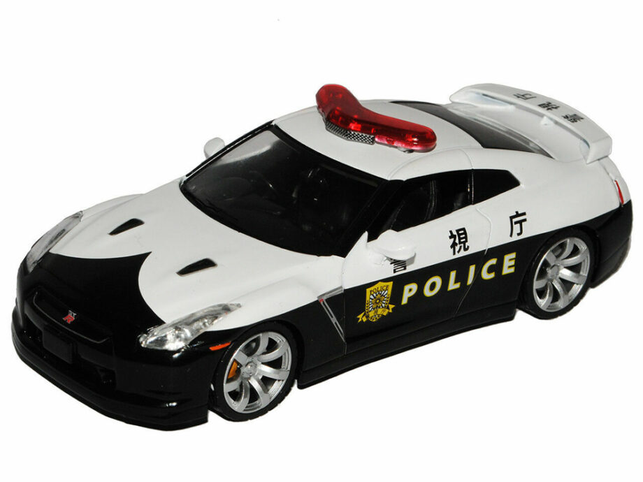 Greenlight 51068 2008 Nissan Skyline GT-R R35 Japan Police Car 1:43 Black White