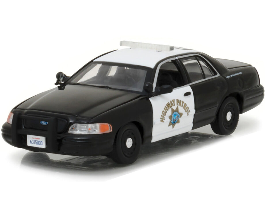 Greenlight 86086 Ford Crown Victoria CHP Highway Patrol Interceptor Police Car 1:43