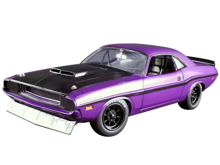 Acme A1806010 1970 Dodge Challenger T/A Street Version 1:18 Purple