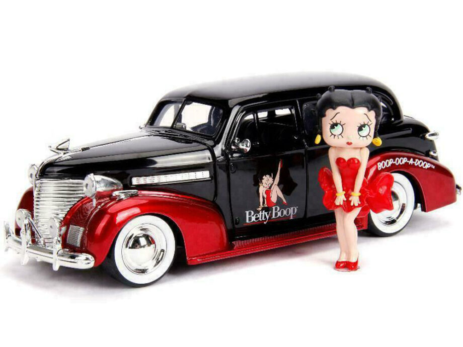 Jada 30695 1939 Chevrolet Master Deluxe 1:24 with Betty Boop Figure