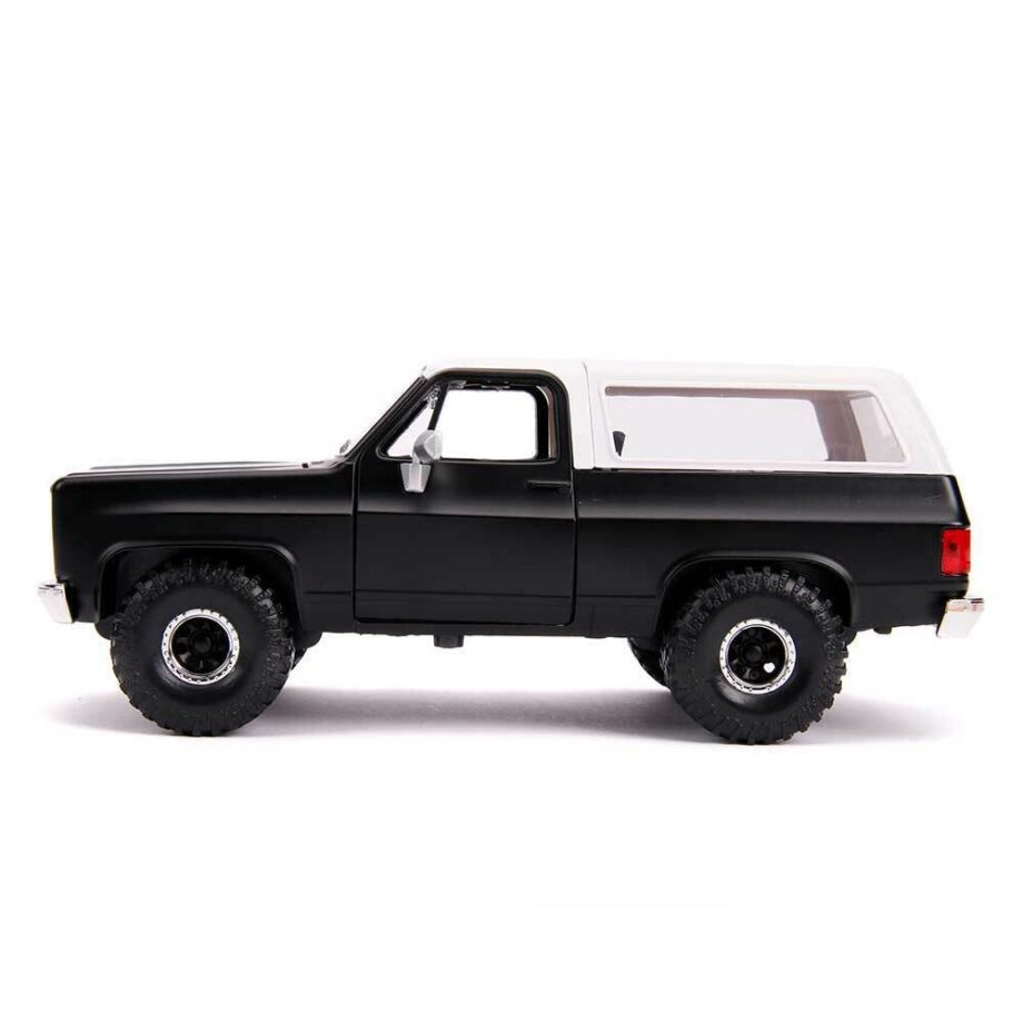 Jada 31590 Just Trucks 1980 Chevy Blazer K5 1:24 Off Road 4x4 Matte Black