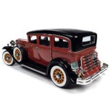 Autoworld AW284 1931 Peerless Master 8 Sedan 1:18 Cinnamon Red