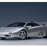 AUTO art 1/18  2002TURBO シルバー (一部破損有り Yahoo!オークション - Autoart BMW 2002 turbo silver ミニカー オート