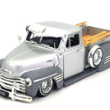 Jada 34293 Street Low Rider 1951 Chevrolet Pick Up Truck 1