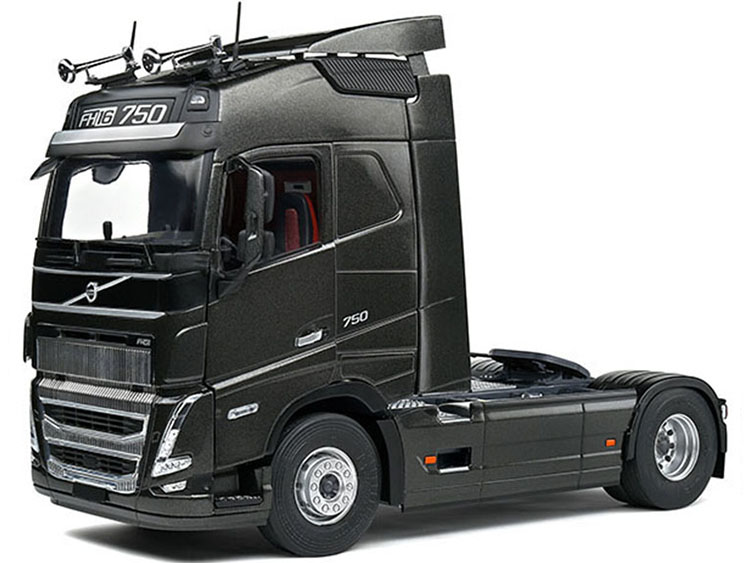 Solido S2400102 Semi Truck Edition 2022 Volvo FH16 Globetrotter XL 1:24  Black