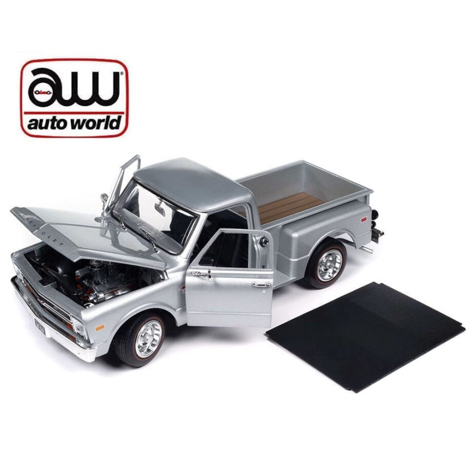 Autoworld AW324 1968 Chevrolet C10 Stepside Pick Up Truck 1:18 Silver