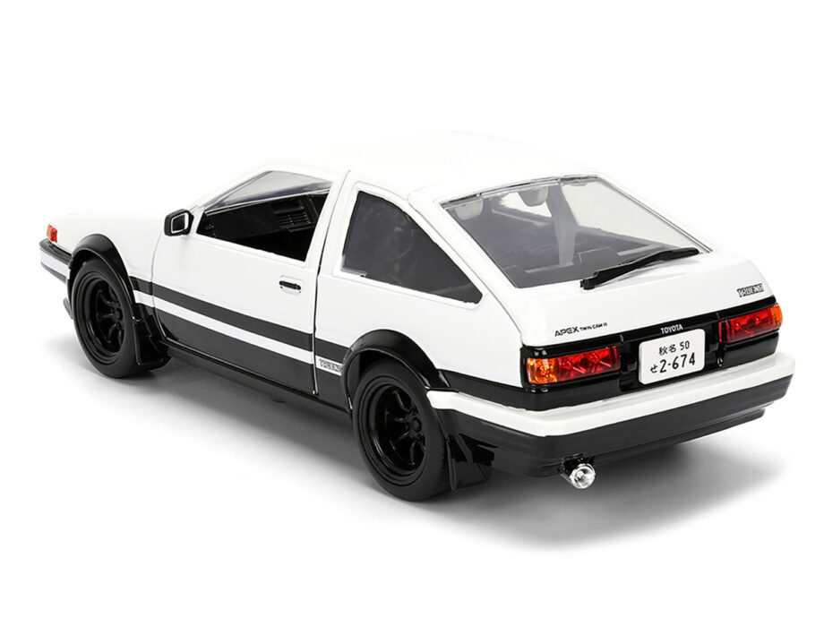 Jada 34501 Initial D Toyota Trueno AE86 1:24 with Takumi Figure Black / White