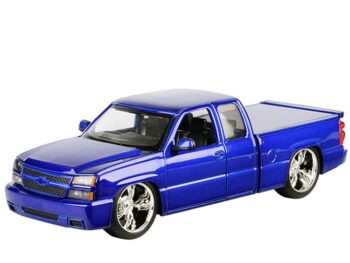 Motormax 79039 2006 Chevy Silverado Extended Cab Custom 1:25 Blue