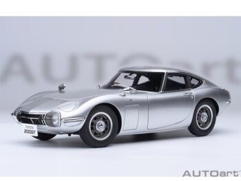AUTOart 79548 1967 Toyota 2000GT 1:18 Silver