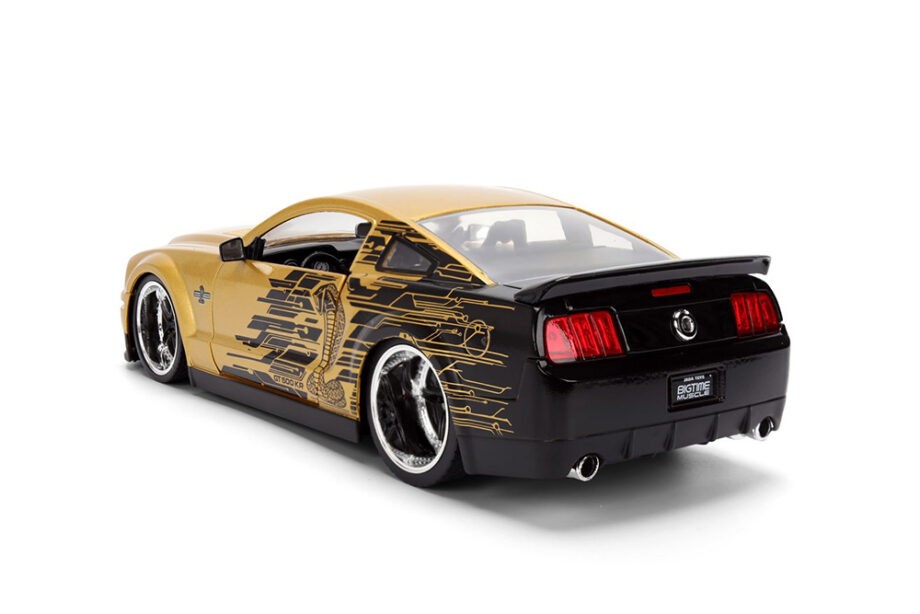 Jada 36462 Bigtime Muscle 2008 Ford Shelby Mustang GT-500 KR 1:24 Gold / Black