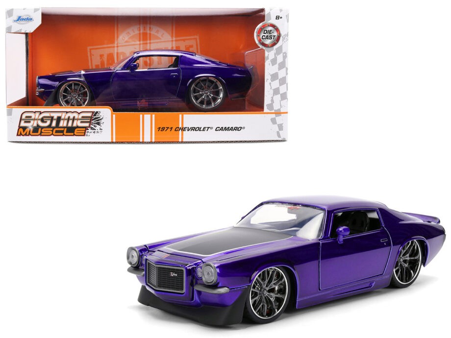Jada 36592 Bigtime Muscle 1971 Chevrolet Camaro Z/28 1:24 Purple Metallic with Black Hood