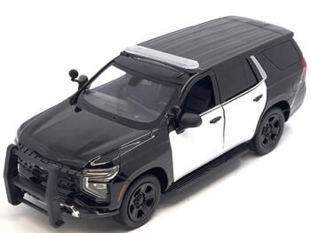 Motormax 76816 2025 Chevrolet Tahoe Police Pursuit Vehicle 1:24 Plain Black / White