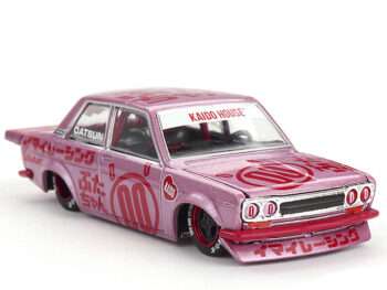 Mini GT x Kaido House KHMG161 Datsun 510 Pro Street Buta V1 1:64 Pink