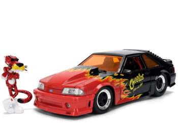Jada 36255 Hot Cheetos 1989 Ford Mustang GT 1:24 with Chester Cheetah Figure