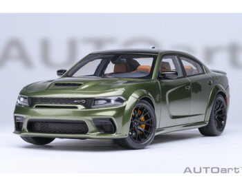 AUTOart 71752 Dodge Charger SRT Hellcat Redeye 1:18 F8 Green
