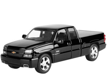 Motormax 79394 Timeless Legends 2006 Chevrolet Silverado SS Pick Up Truck 1:25 Black