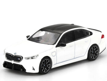 Mini GT MGT0109 BMW M5 1:64 Alpine White