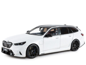Solido S1814802 2025 BMW M5 Touring 1:18 Alpine White