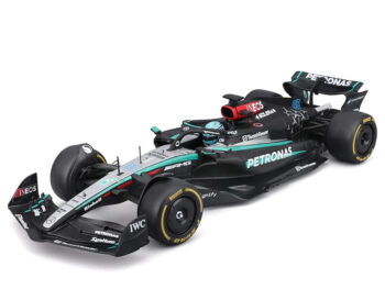 Bburago 18-28063 GR Formula F 1 Mercedes Benz AMG W15 E Performance 2024 1:24 with Show Case #63 George Russell