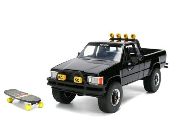 Jada 36479 Back To The Future 1985 Toyota SR5 Pick Up Truck with Marty’s Skateboard 1:24 Black