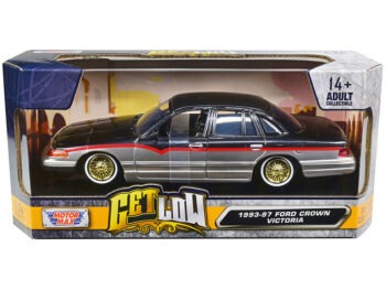 Motormax 79024 Get Low 1993-97 Ford Crown Victoria Low Riders 1:24 Black / Silver