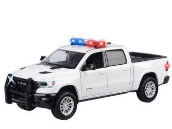 Motormax 79544 2019 Ram 1500 Laramie Crew Cab Pick Up Truck 1:27 with Light and Sound White